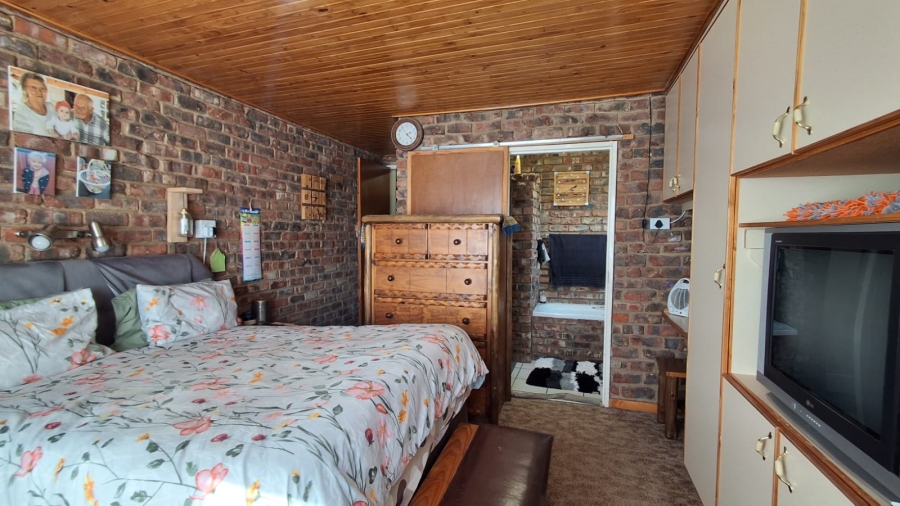 4 Bedroom Property for Sale in Residentia Free State